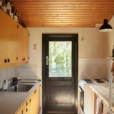 Sunsets In A Delightful 70s House *