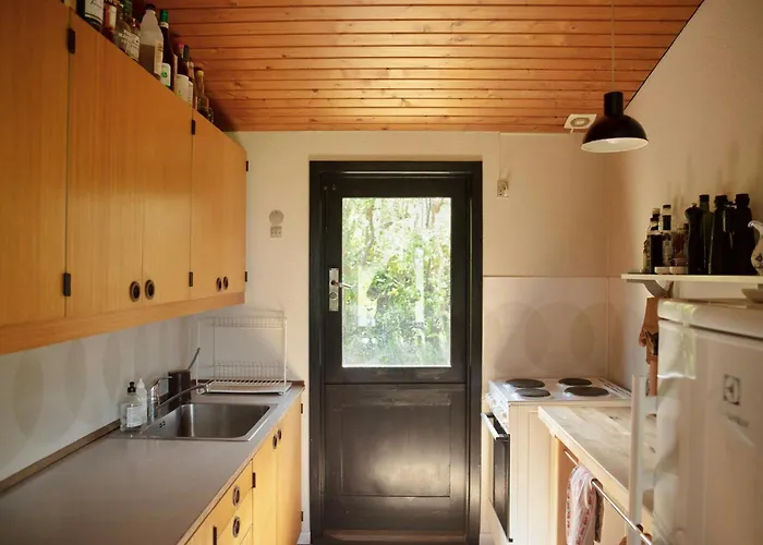 Sunsets In A Delightful 70s House *